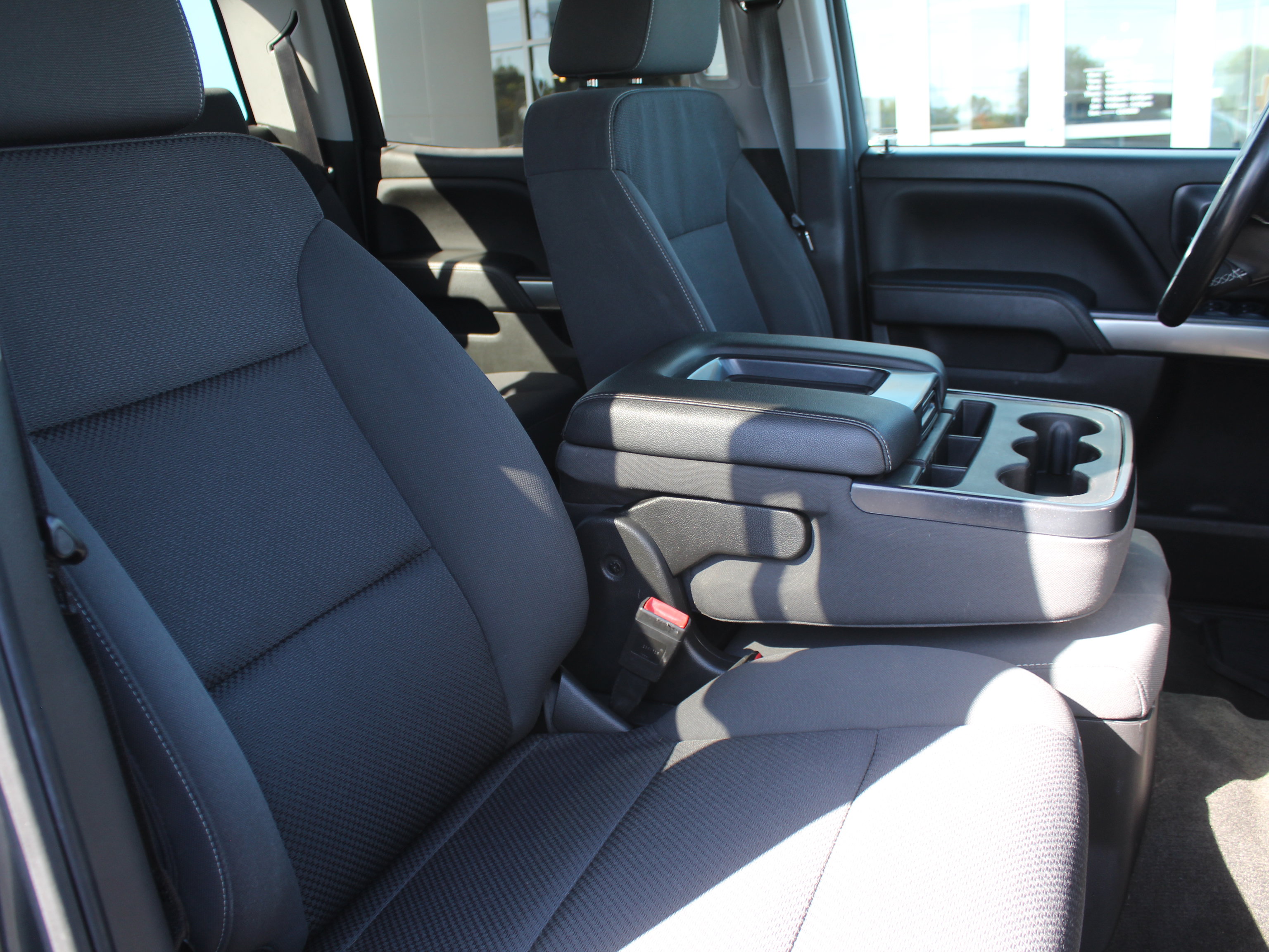 Used 2018 Chevrolet Silverado 1500 LT w/ All Star Edition AWD/4WD image 27