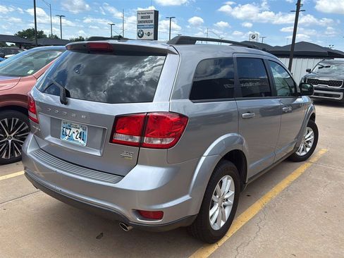 Used 2016 Dodge Journey SXT w/ Comfort/Convenience Group FWD image 8
