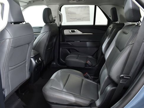 New 2026 Ford Explorer Active image 16