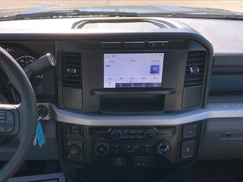 Used 2024 Ford F350 XL w/ FX4 Off-Road Package image 5