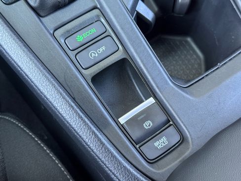 Used 2025 Honda Accord SE image 27