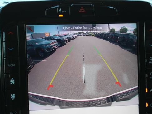 Used 2025 RAM 1500 Big Horn AWD/4WD image 7