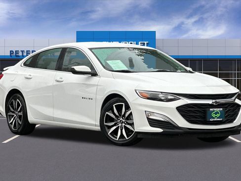 Certified 2022 Chevrolet Malibu RS image 2