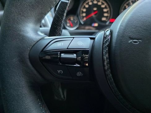 Used 2017 BMW M3 RWD image 21