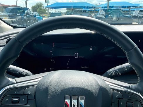 Used 2025 Buick Encore GX Preferred FWD image 24