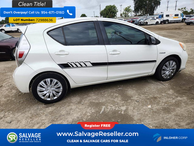 Used 2013 Toyota Prius C Three FWD image 4