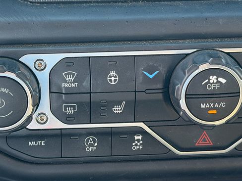 Used 2023 Jeep Wrangler Unlimited Sport AWD/4WD image 19