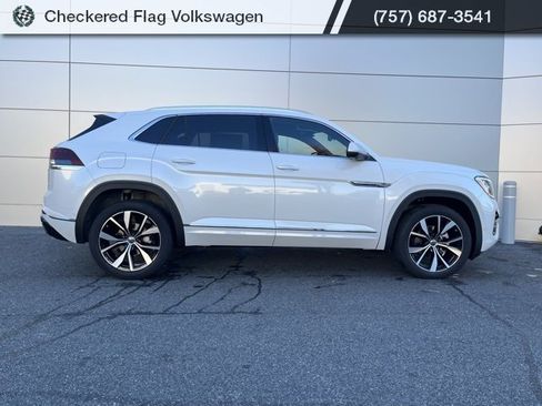 New 2026 Volkswagen Atlas Cross Sport SEL Premium R-Line image 3