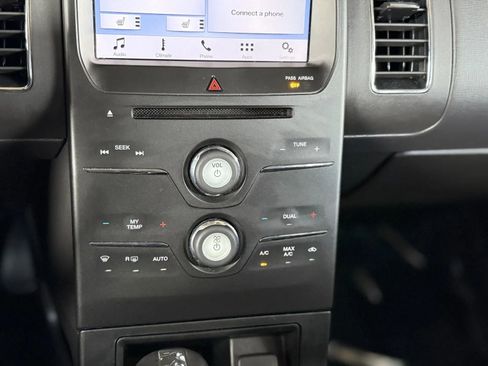 Used 2019 Ford Flex SEL w/ Class III Trailer Tow Package image 33
