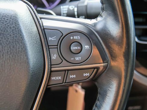 Used 2021 Toyota Camry SE image 14