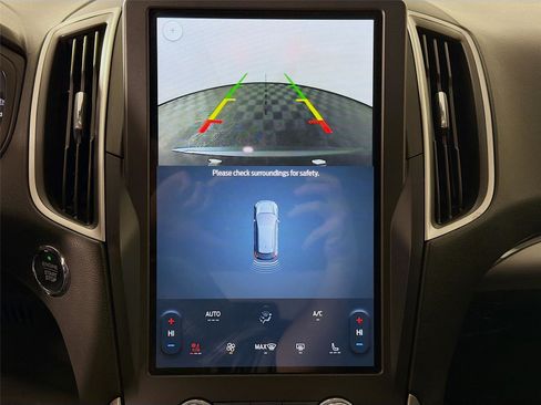 Used 2022 Ford Edge SEL w/ Convenience Package image 16