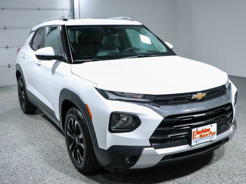 Used 2021 Chevrolet TrailBlazer LT w/ Sun and Liftgate Package FWD image 5