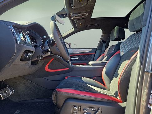 Used 2021 Bentley Bentayga Speed image 27
