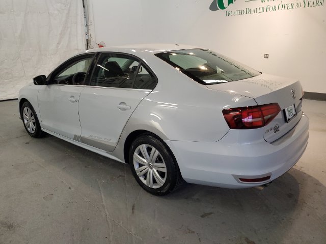 Used 2017 Volkswagen Jetta S FWD image 4