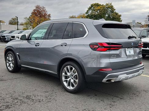 Used 2024 BMW X5 xDrive40i w/ Premium Package image 4