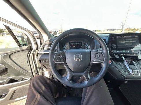 Used 2023 Honda Odyssey EX-L image 13