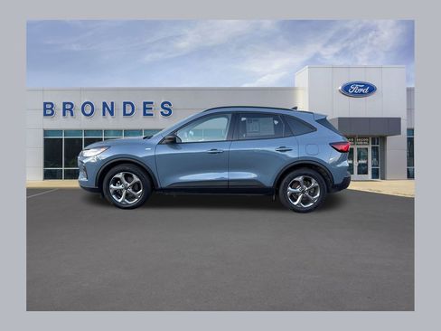 Used 2025 Ford Escape ST-Line w/ Equipment Group 301A image 1