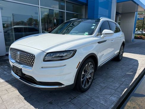 Used 2022 Lincoln Nautilus Reserve AWD/4WD image 1