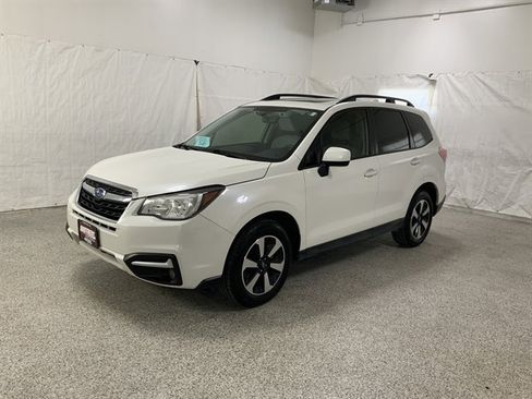 Used 2018 Subaru Forester 2.5i Premium image 2