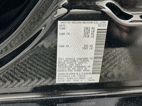Used 2023 Nissan Altima 2.5 SR FWD image 12