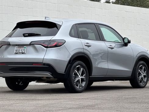 Used 2024 Honda HR-V EX-L image 8
