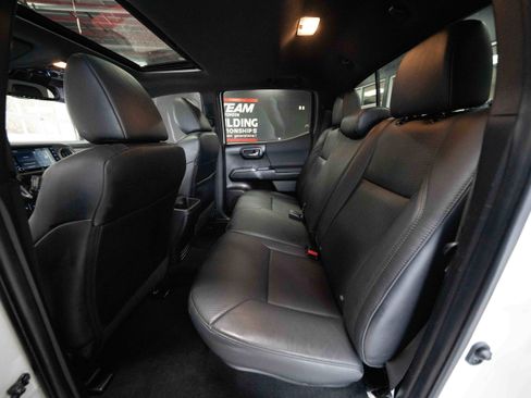 Certified 2023 Toyota Tacoma TRD Off-Road w/ TRD Premium Off Road Package image 23