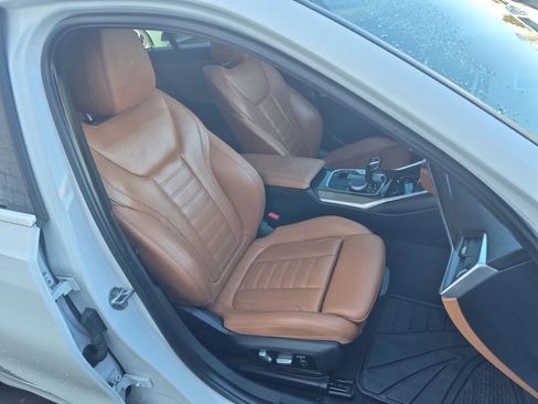 Used 2019 BMW 330i xDrive Sedan w/ Convenience Package AWD/4WD image 18