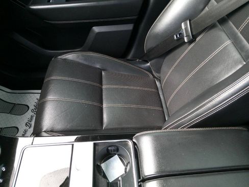 Used 2018 Land Rover Range Rover Velar S AWD/4WD image 53