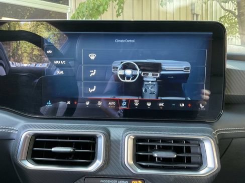 Used 2024 Ford Mustang GT Premium w/ GT Performance Package RWD image 25