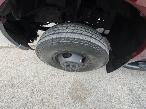 Used 2004 Ford F350 Lariat image 11