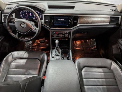 Used 2018 Volkswagen Atlas SEL Premium image 18