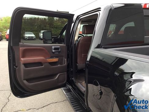 Used 2016 Chevrolet Silverado 3500 High Country w/ Duramax Plus Package image 33