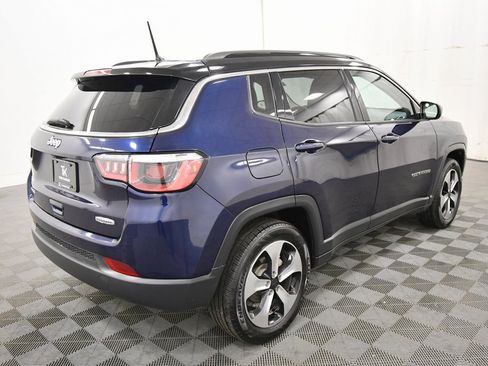 Used 2018 Jeep Compass Latitude w/ Cold Weather Group image 8