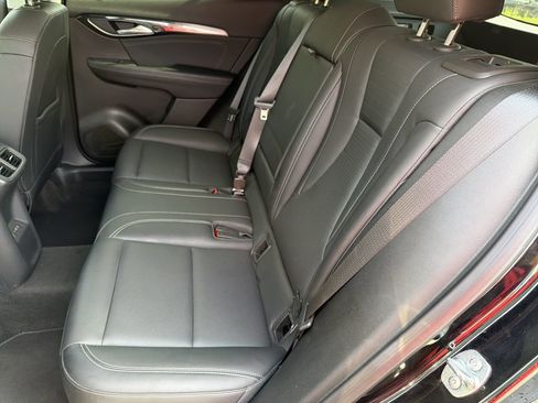 Used 2025 Buick Envision Preferred AWD/4WD image 19