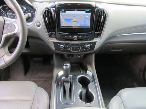 Used 2018 Chevrolet Traverse Premier w/ Driver Confidence II Package FWD image 20