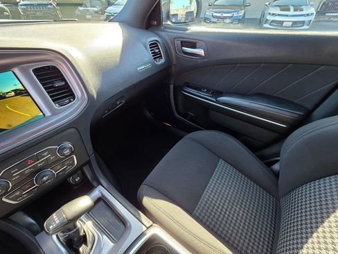 Used 2023 Dodge Charger GT image 40