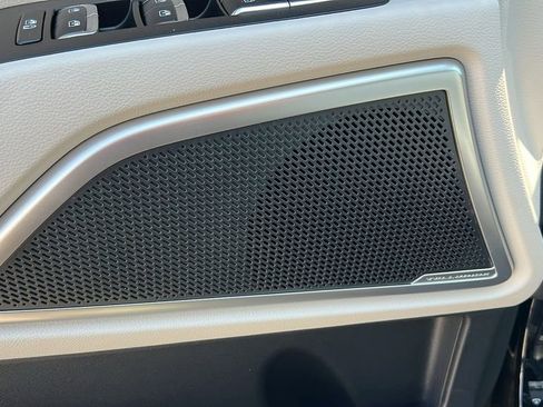 New 2025 Kia Telluride EX w/ EX Captain's Chair Package image 15