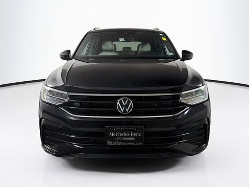 Used 2023 Volkswagen Tiguan SE R-Line AWD/4WD image 2