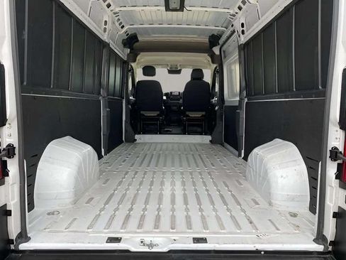 Used 2025 RAM ProMaster 2500 w/ Convenience Group FWD image 69