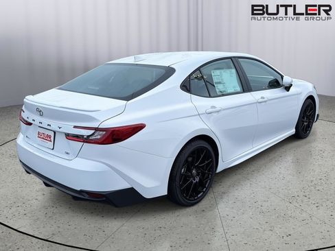 New 2026 Toyota Camry SE FWD image 6