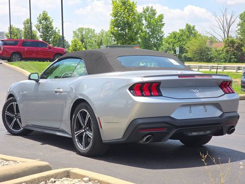 Used 2025 Ford Mustang Premium RWD image 27