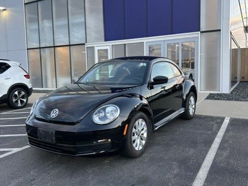 Used 2013 Volkswagen Beetle 2.5 FWD image 1