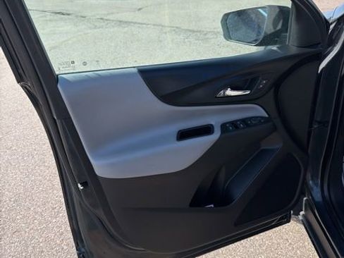 Used 2020 Chevrolet Equinox LS w/ LPO, Cargo Package image 10