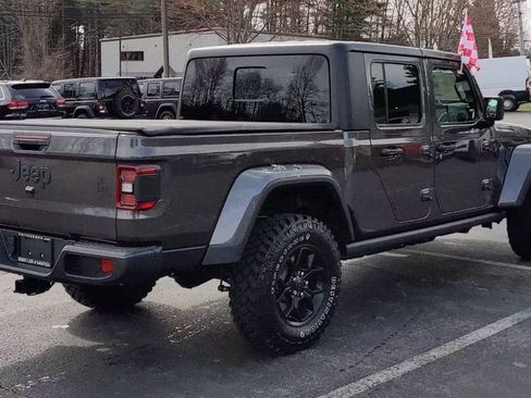 New 2025 Jeep Gladiator Willys image 2