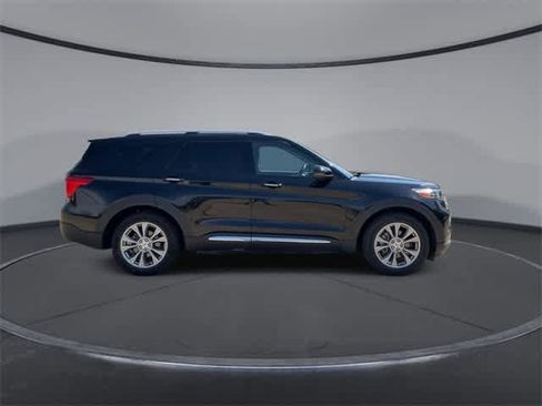 Used 2023 Ford Explorer Limited w/ Equipment Group 301A image 9
