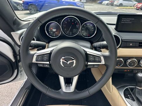 Used 2025 MAZDA MX-5 Miata Grand Touring image 16