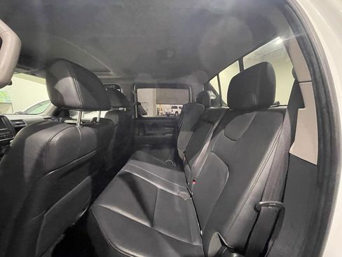 Used 2014 Honda Ridgeline SE image 24