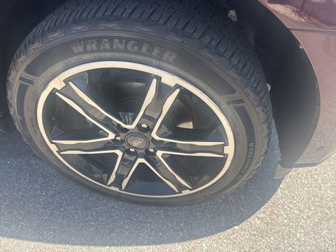 Used 2020 Ford Expedition Max Limited w/ Texas Edition Package image 10