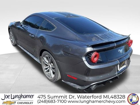 Used 2016 Ford Mustang Premium RWD image 5