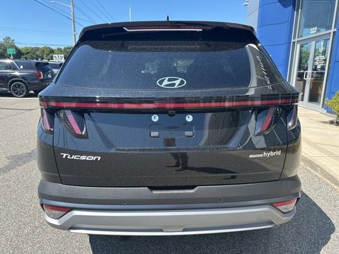 New 2025 Hyundai Tucson Limited image 7